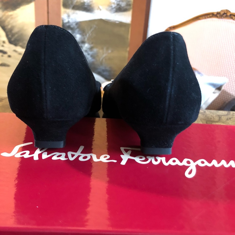 Salvatore Ferragamo Guya Espresso Calf in Black Suede Size 7 1/2 B - Picture 9 of 14